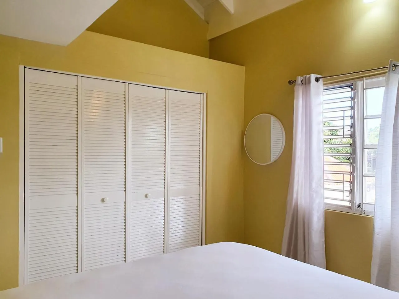 公寓 Choose To Be Happy At The Seville Apt #C4 - 2-Bedroom 金斯敦