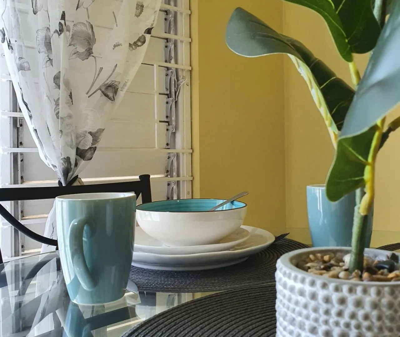 Choose To Be Happy At The Seville Apt #C4 - 2-Bedroom 金斯敦 牙买加